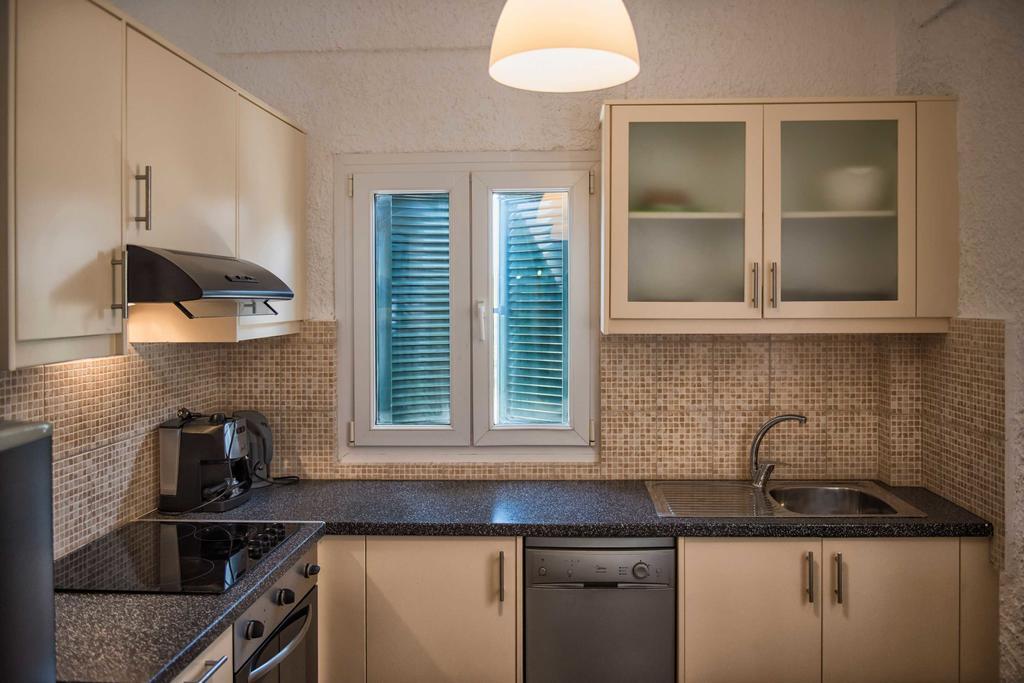 Elli Beach Apartments And Studios Almiros Beach Exterior photo